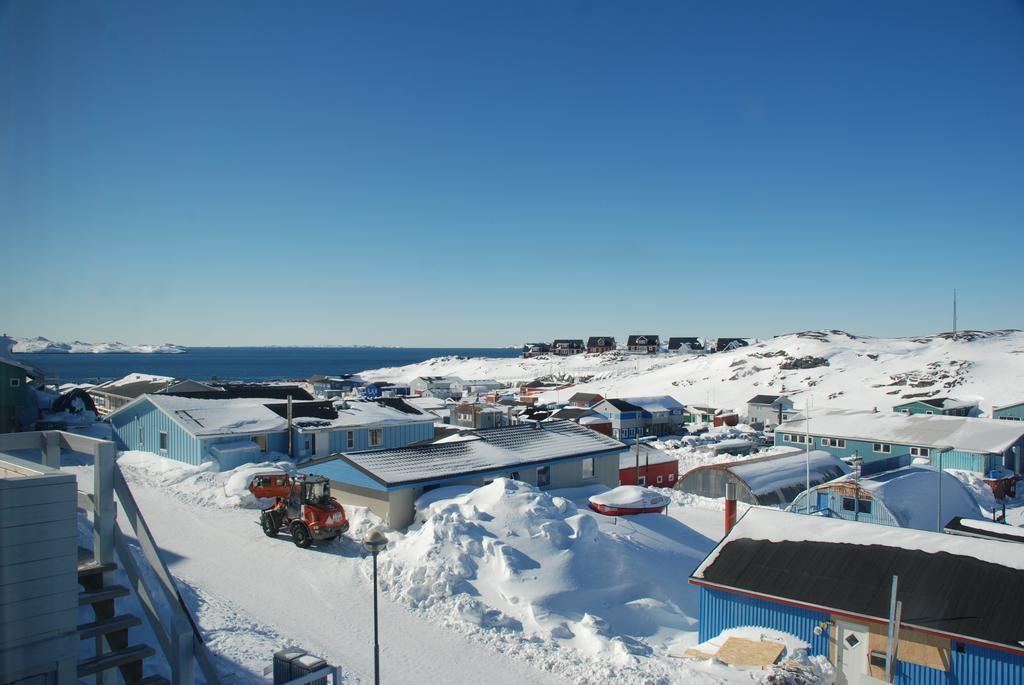 Vandrehuset 2 Og 3 Nuuk Buitenkant foto